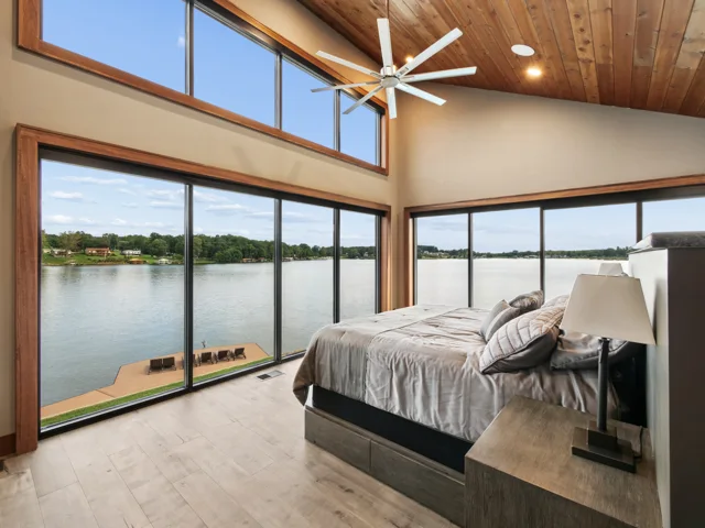 Owner’s bedroom and minibar at 88 Lakeview Court