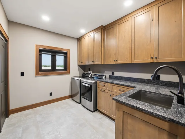 Main-level laundry at 88 Lakeview Court