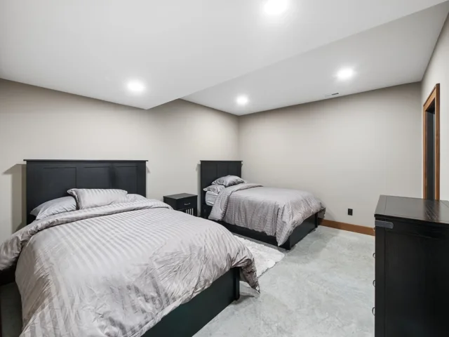 Lower-level guest bedroom at 88 Lakeview Court