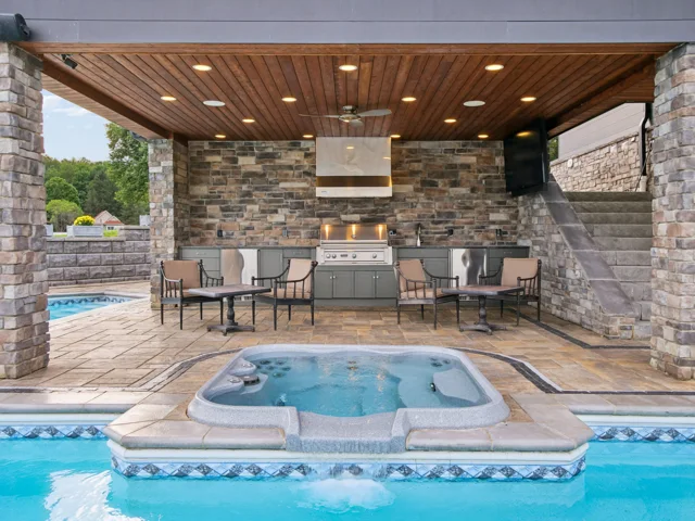 Pool, spa and terrace at 88 Lakeview Court