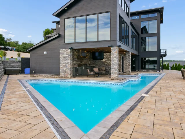 Pool, spa and terrace at 88 Lakeview Court