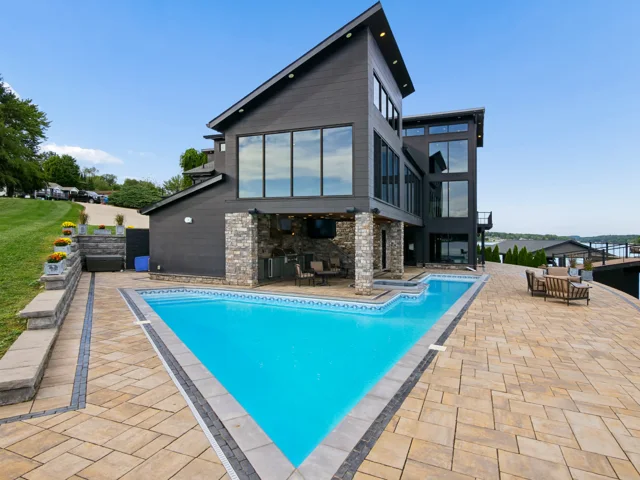 Pool, spa and terrace at 88 Lakeview Court
