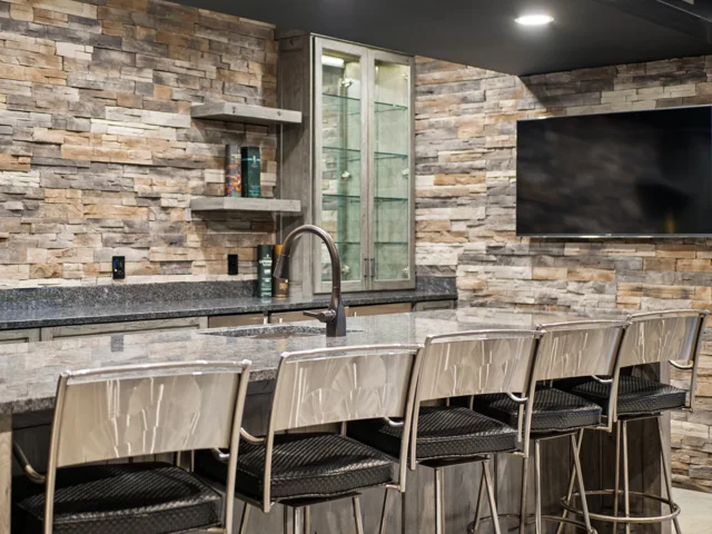Lower-level bar detail at 88 Lakeview Court