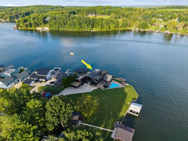 Aerial lakefront setting at 88 Lakeview Court